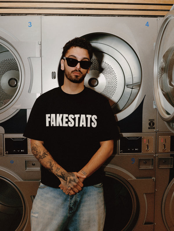 FAKESTATS STAPLE TEE (BLACK)